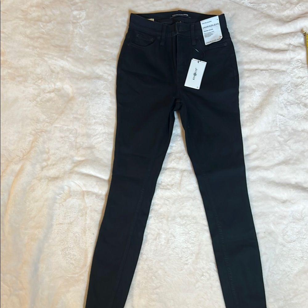 Calvin Klein Women’s Black Skinny Fit Denim Jeans Size 25 NWT